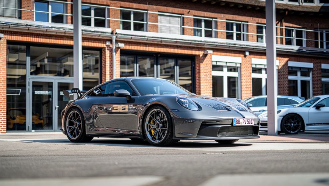 Sonderwunsch Factory Re-Commissioning: 911 GT3 – 30 Years of Porsche Supercup